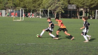 Kırkağaç Acar İdman Yurdu U-11 takımı namağlup şampiyon