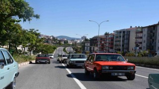 Klasik otomobil tutkunları Bilecikte buluştu
