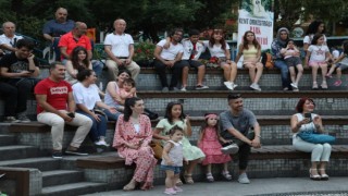 Konser parka taşındı, mutluluk yüzlerden okundu