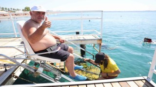 Konyaaltı Engelsiz Plajı bu yıl da engellilerin gözdesi