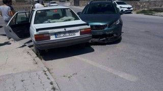 Konyada otomobiller çarpıştı: 3 yaralı