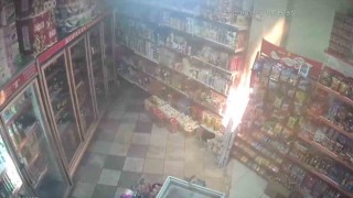 Kuladaki market yangınının kamera görüntüleri ortaya çıktı