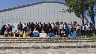 Kültür ve sanat şölenlerinde Baksı Müzesi gezildi