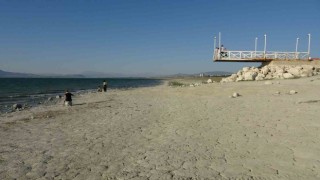 Kuraklıkla boğuşan Burdur Gölü son elli yılda üçte birini kaybetti
