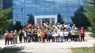 Kuran kursu öğrencileri spor tesislerini gezdi