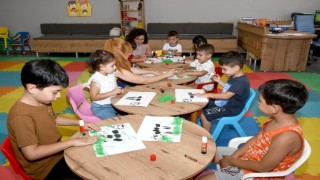 Kuşadalı Çocuklar Anne-Baba Çocuk Merkezinde sağlıklı beslenmeyi öğreniyor