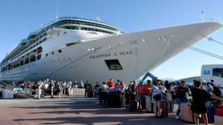 Kuşadası kruvaziyer turizminde rekora koşuyor