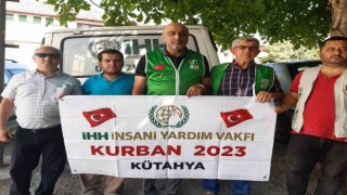 Kütahya İHH İnsani Yardım Derneği, 300 aileye kurban eti dağıttı