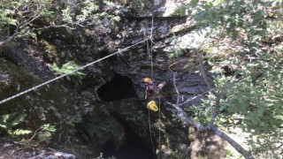 Mağara araştırma ekipleri Antalyada 50 metrelik mağarada Murat 124 buldu