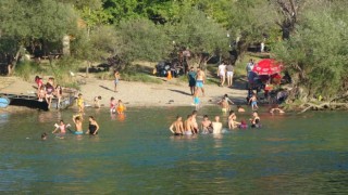 Manavgat Irmağında tehlikeli serinlik
