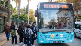 Mersin Belediyesi, Öğrencilere 1 TL'ye Seyahat Etme İmkanı Sunuyor