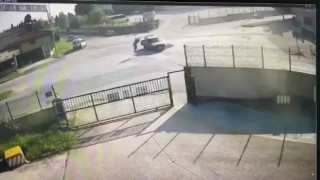 Motosiklet sürücüsü metrelerce havada takla attı