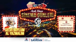 Nevşehirde Açık Hava Sinema Günleri Selvi Boylum Al Yazmalım ile devam ediyor