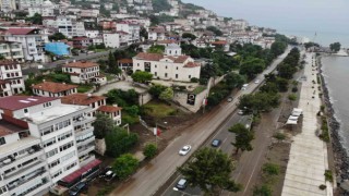 Orduda sel ve heyelan nedeniyle kapanan sahil yolu ulaşıma açıldı