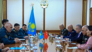 Orgeneral Musa Avsever Kazakistanda