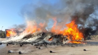İplik yüklü tırın dorsesi alevler içinde kaldı