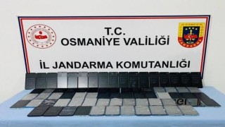 Osmaniyede jandarma 450 bin lira değerinde kaçak telefon ele geçirdi