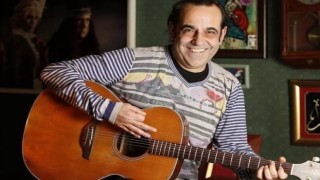 Özkan Uğur'dan acı haber