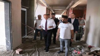 Özlü eğitim yatırımlarını yakından takip ediyor