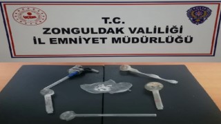 Polisin denetiminde uyuşturucu ile yakalandılar