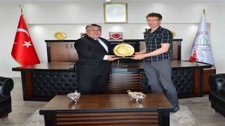 Prof. Dr. Benjamin Stanley Arbuckledan Rektör Özölçere ziyaret