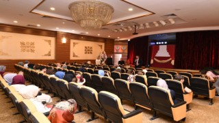 Pursaklarda Hacivat-Karagöz tiyatro oyununu miniklerle buluşturuldu