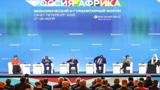 Vladimir Putin'den 6 Afrika ülkesine 50 bin ton ücretsiz tahıl yardımı