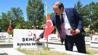Rektör Çakmak demokrasi nöbetine katıldı