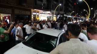 Rizede başkanları gözaltına alınan minibüsçüler eylem yaptı
