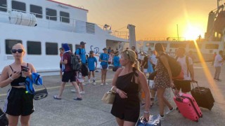 Rodos Adasındaki yangınlar sebebi ile tahliye edilen turistler Marmarise geldi