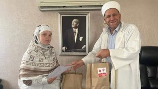 Rusya Uyruklu Genç Kadın İslam'ı Seçti