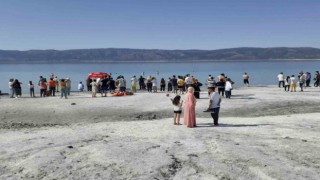 Salda Gölünde boğulma vakası: 1 çocuk kurtarıldı, 1 çocuk kayıp