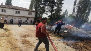 Sandıklıda iki köyde çıkan arazi yangınlarında 10 dekar alan zarar gördü