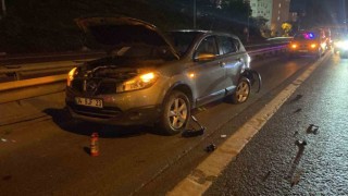 Sarıyerde sağ şeritte arıza yapan otomobile motosiklet çarptı: 1 ölü