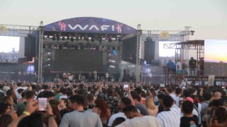 Selçuk Pamucak Sahilinde What A Fest zamanı