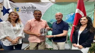 Selçuklu ve Penonome Belediyesi kardeş oldu