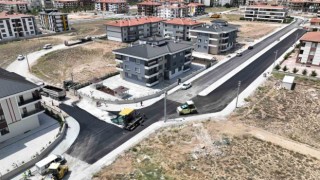 Selçukluda asfalt sezonu yoğun tempoda devam ediyor