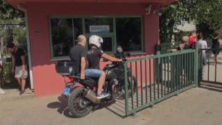 Sınava geç kalan adayı okula motosikletli Yunus ekibi ulaştırdı