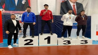 Sporcular, Anadolu Üniversitesini bu yıl da başarıyla temsil etti