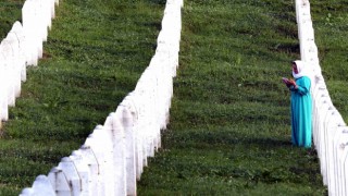 Srebrenitsada 30 soykırım kurbanı daha toprağa verildi