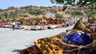 Talasta hafta sonu hem şenlik, hem pazar, hem de konser var