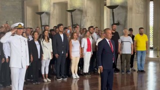 Tanju Özcan, Atatürk'ün Ebedi İstirahatgahını ziyaret etti