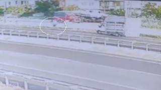 Tekirdağda feci kaza kamerada: Kamyonet yayaya çarptı, 1 kişi öldü 2 kişi yaralandı