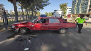 Tır ile otomobil çarpıştı: 1 yaralı