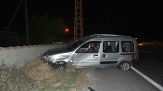 Tosyada D100de iki araç çarpıştı: 3 yaralı