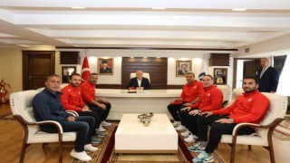 TÜFADtan Başkan Sekmene spor yatırımları övgüsü