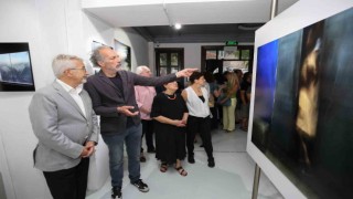 “Tükenmez Umut Mavisi” sergisi Fotoğraf Müzesinde açıldı