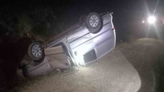 Tuncelide freni boşalan araç takla attı: 7 yaralı