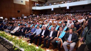 Turgut Özal Üniversitesinde mezuniyet coşkusu