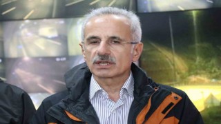 Ulaştırma ve Altyapı Bakanı Uraloğlu: “Ekiplerimiz süratle yol açma çalışmalarını sürdürüyor”
